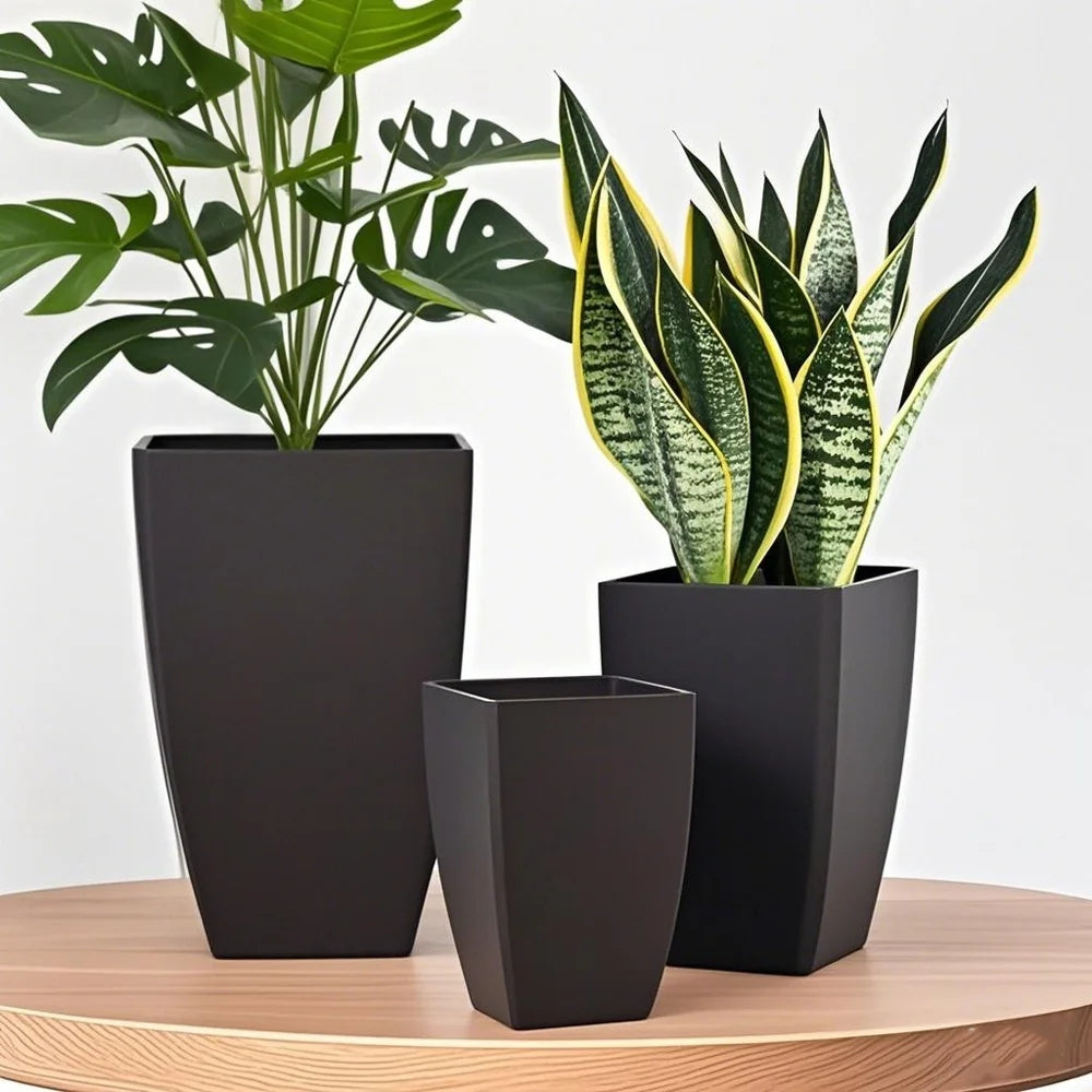 Modern Black Plastic Flower Pot
